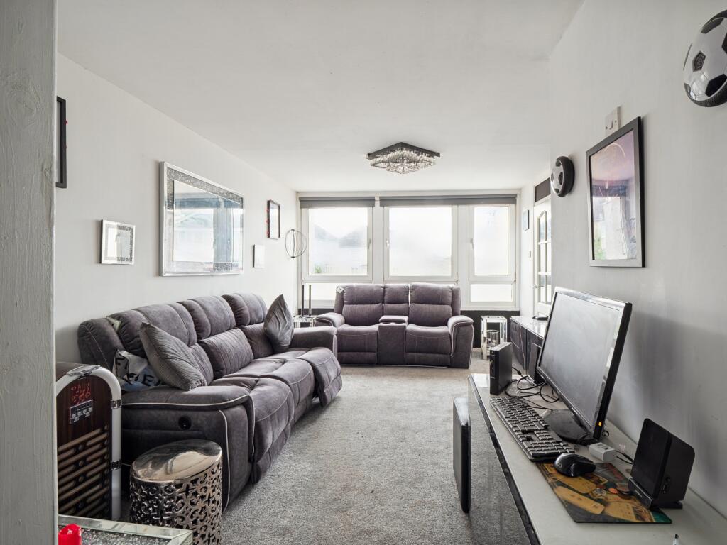 House in Glasgow, North Lanarkshire - View 3