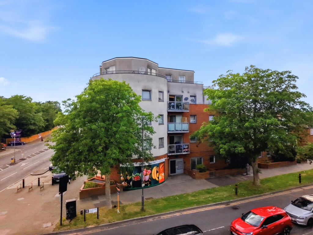 Main image of property: Kenton Road, Harrow, HA3