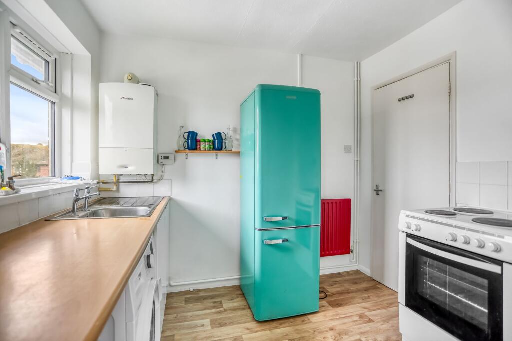 Apartment in Brighton, Mile Oak - View 5