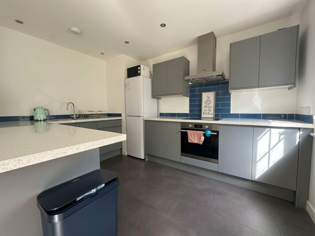Rosemary Close, Peacehaven, BN10 8BY photo 3