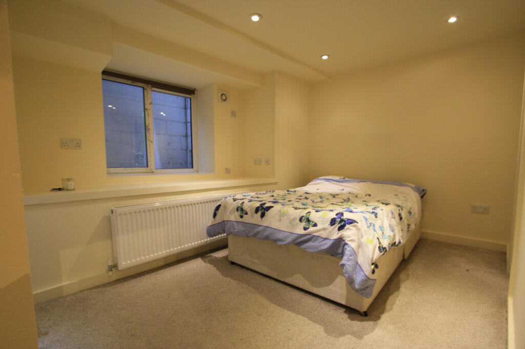 Main image of property: Broxholm Road, London, SE27
