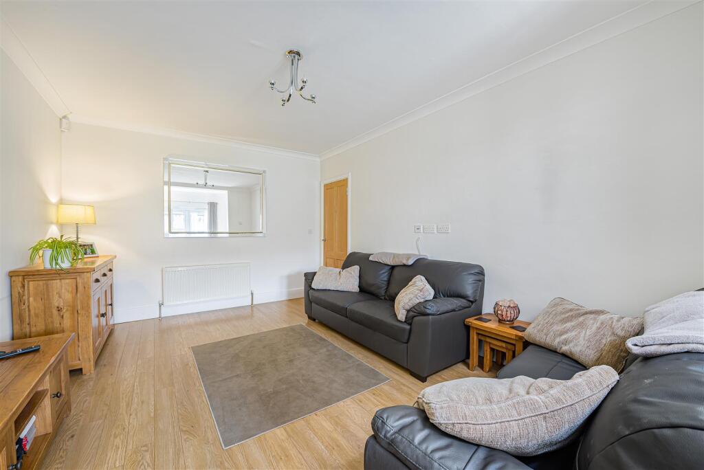 Burleigh Avenue, Sidcup, DA15 8QA - View 4