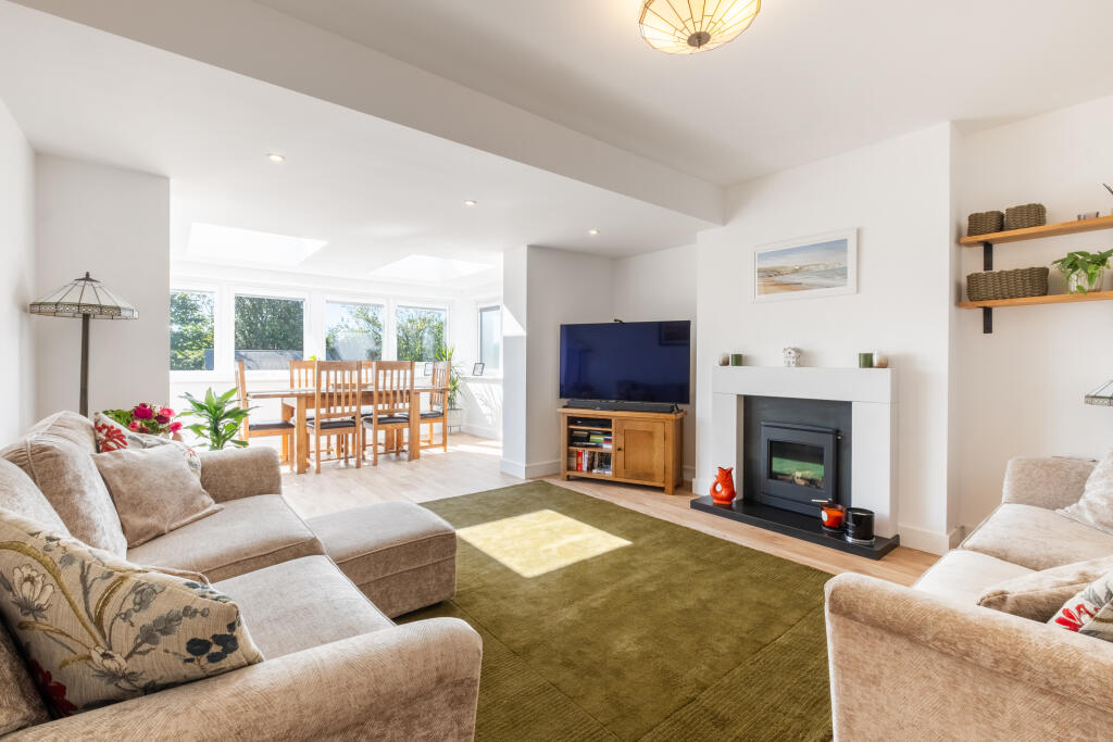 Bay Crescent, Swanage photo 3