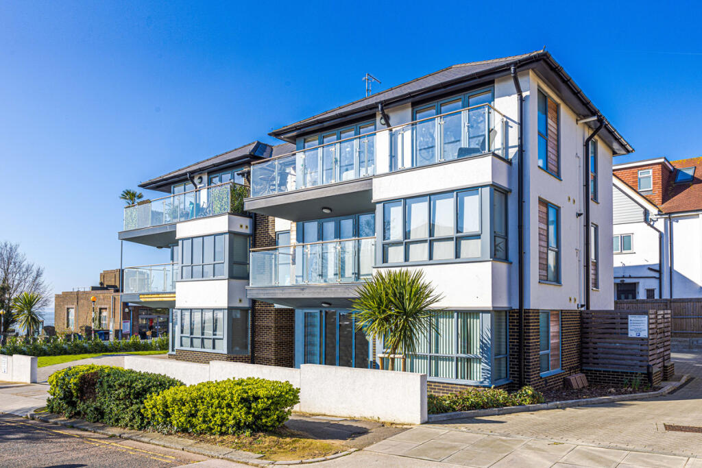 Main image of property: The Ridgeway, Westcliff-on-sea, SS0