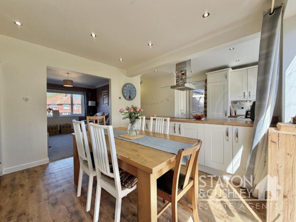 Jenny Beckett Lane, Mansfield, NG18 - More