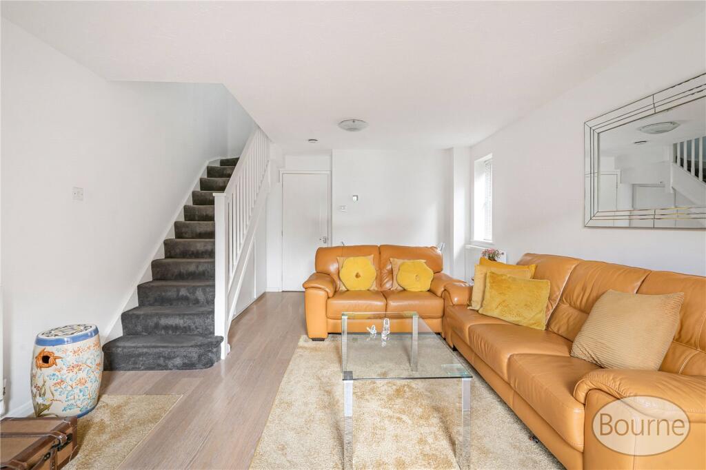 House in Guildford, Ash - View 2