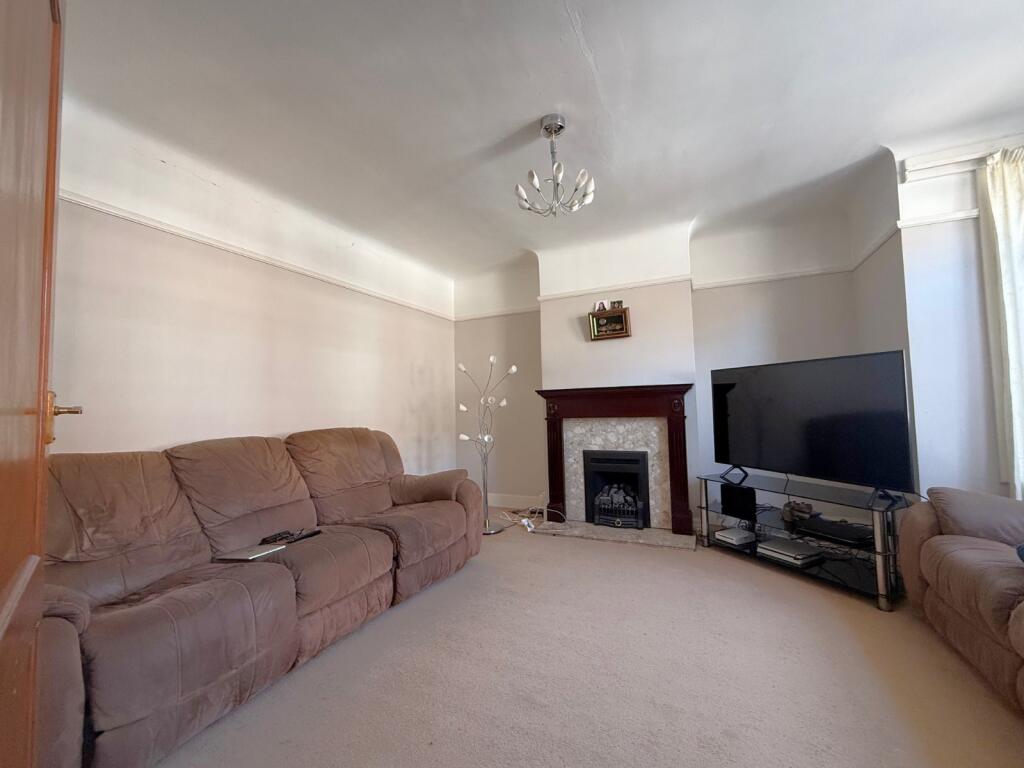 Mansvid Avenue, Drayton, Portsmouth, Hampshire, PO6 – další