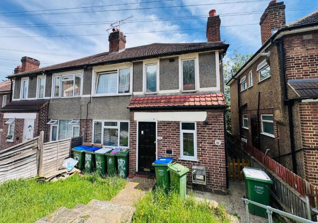 Main image of property: 82 Holly Hill Road, Erith, Kent, DA8 1QD