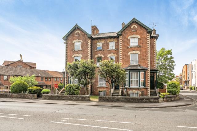 Apartment in Newbury, Speenhamland - View 3