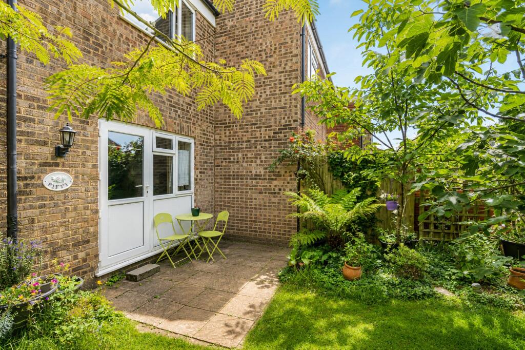 Main image of property: Queens Court Ride, Cobham, Surrey, KT11