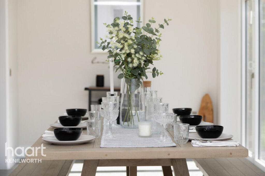 Main image of property: Spa Farm Court, Stratford-upon-Avon