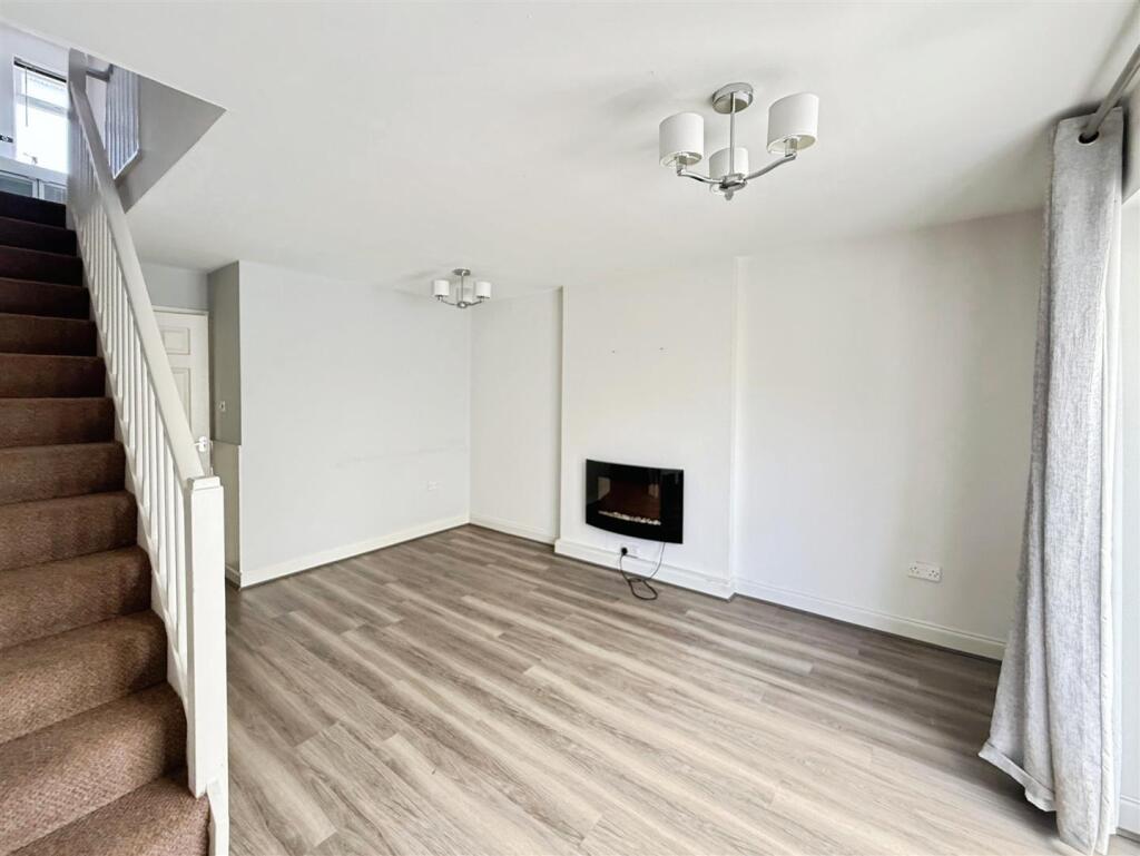 Bushnell Close, Broughton Astley. photo 3