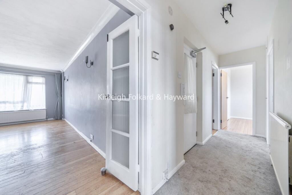 Apartment in London, Oakleigh Park, Whetstone - View 5