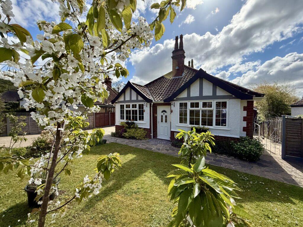 Main image of property: Stanley Avenue, Norwich, NR7 0BE
