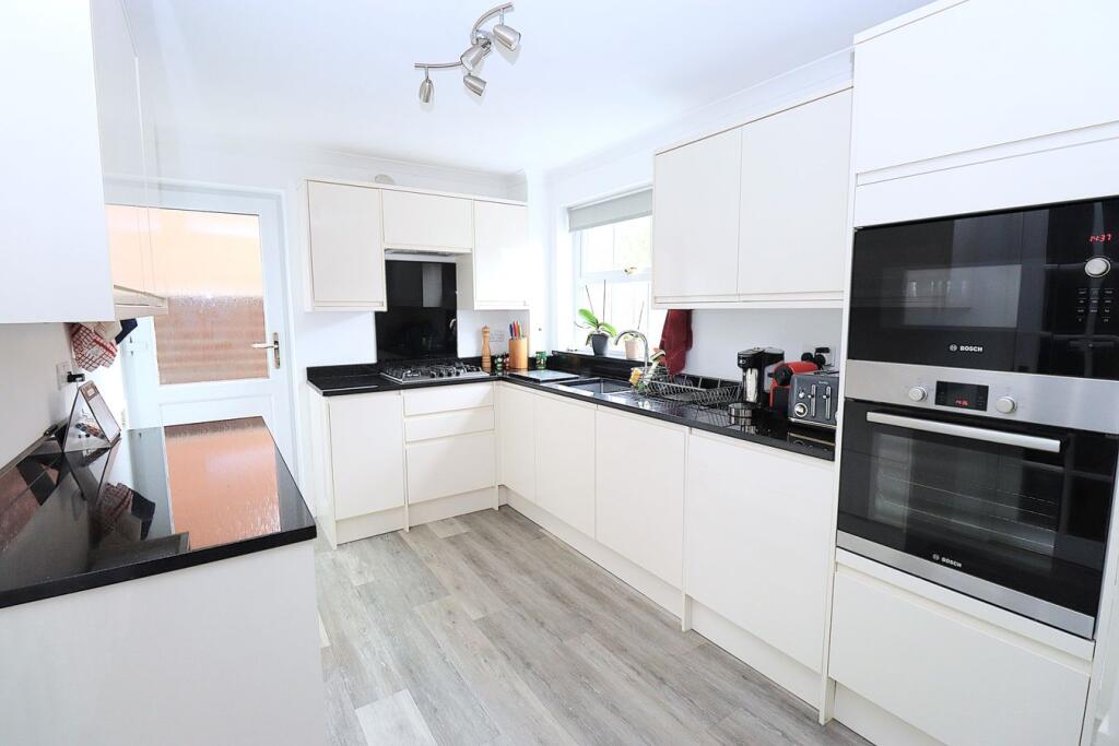 House in Rushmoor, Southwood, The Crescent - View 2