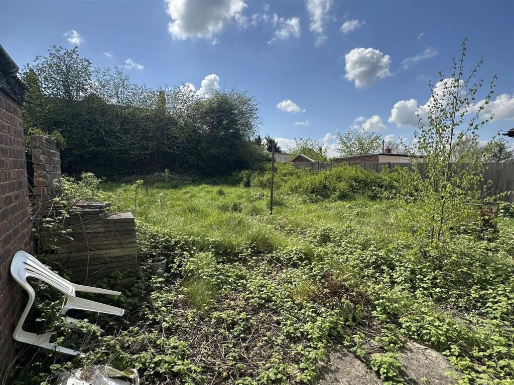 Cabin Lane, Oswestry photo 4