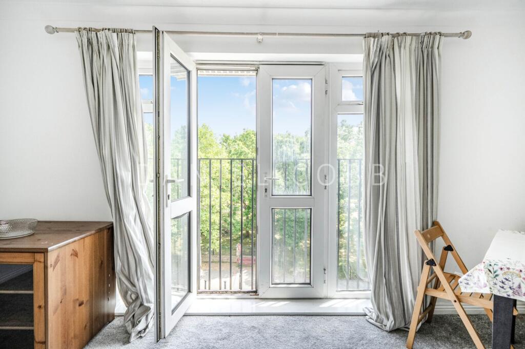 Apartment in London - View 3