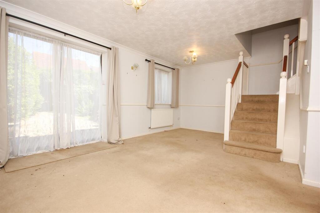 House in Higham Ferrers, North Northamptonshire - View 3