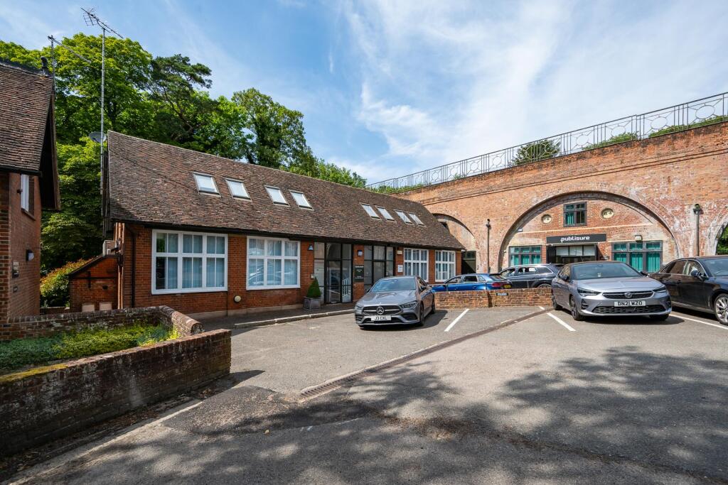 Exterior & front access to building