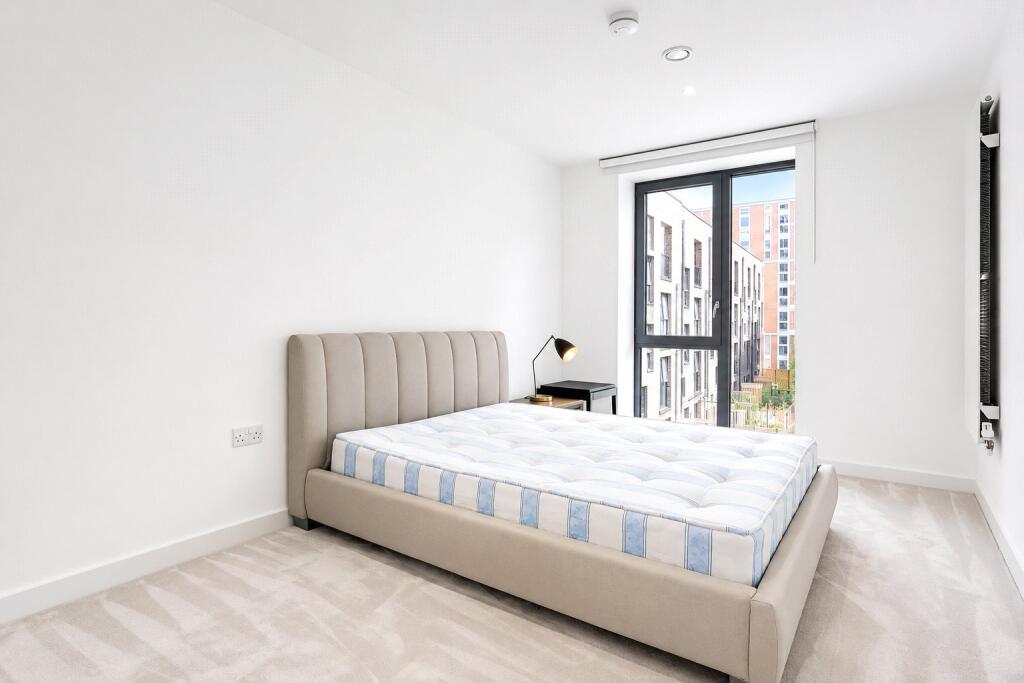 Apartment in London - View 4