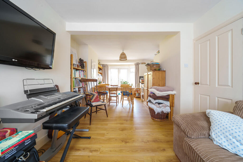 House in Southall - View 3