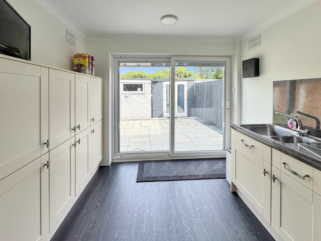 House in Gravesham, Westcourt - View 5