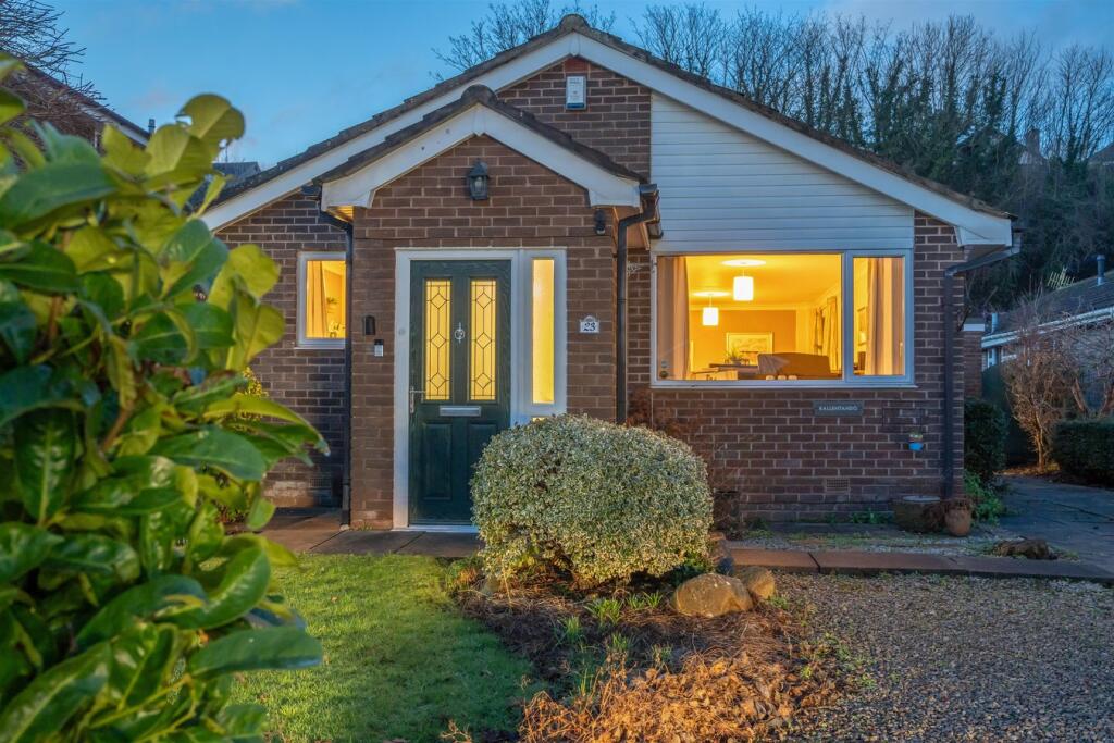 Main image of property: Redmayne Drive, Carnforth, LA5