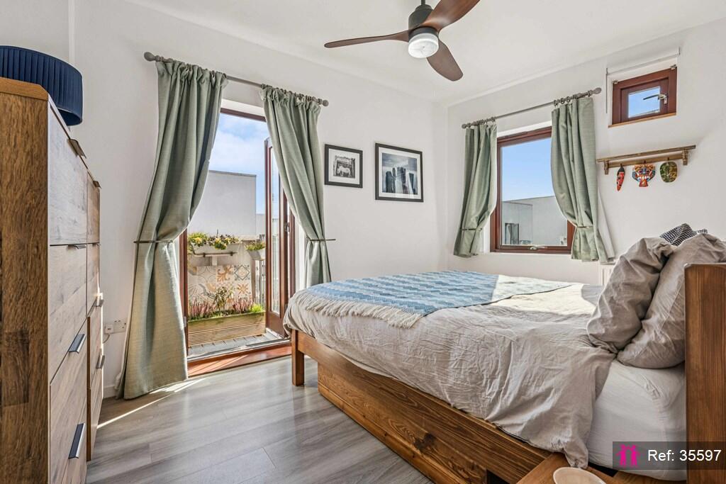 Main image of property: Eden Way, London
