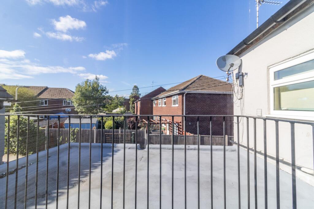 Apartment in Leicester - More