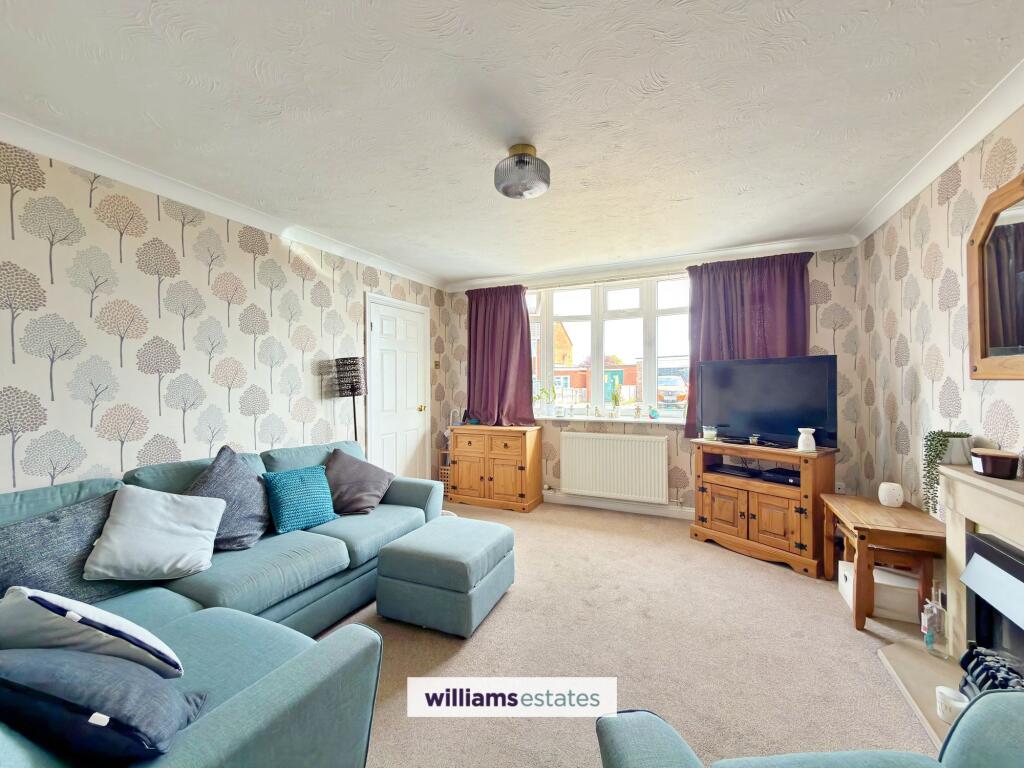 House in Denbigh - View 5