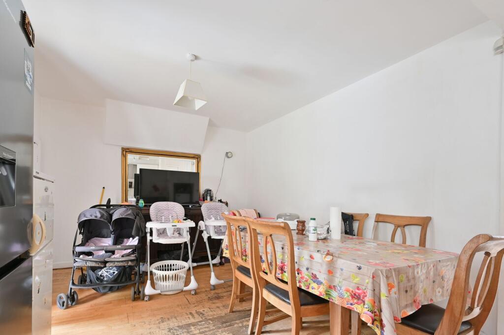 House in Harrow - View 4
