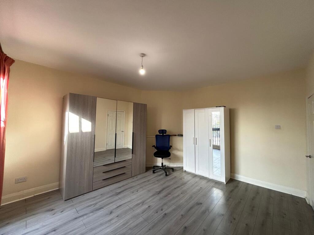 Main image of property: Westerham Avenue, London, N9