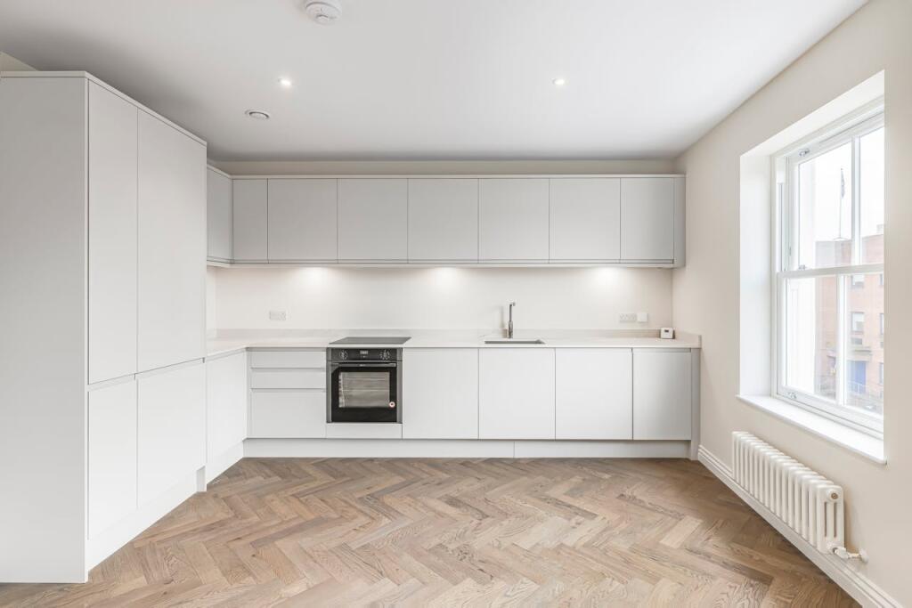 Main image of property: Flat 4, Salusbury Road, London, NW6 6NH