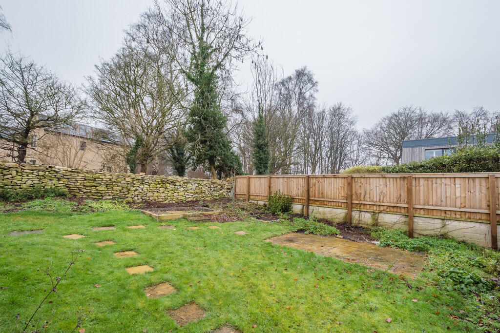 Priory Close, Bath photo 3
