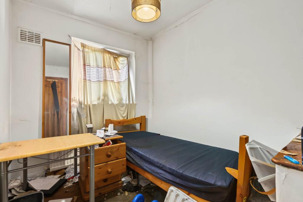 House in London - View 4