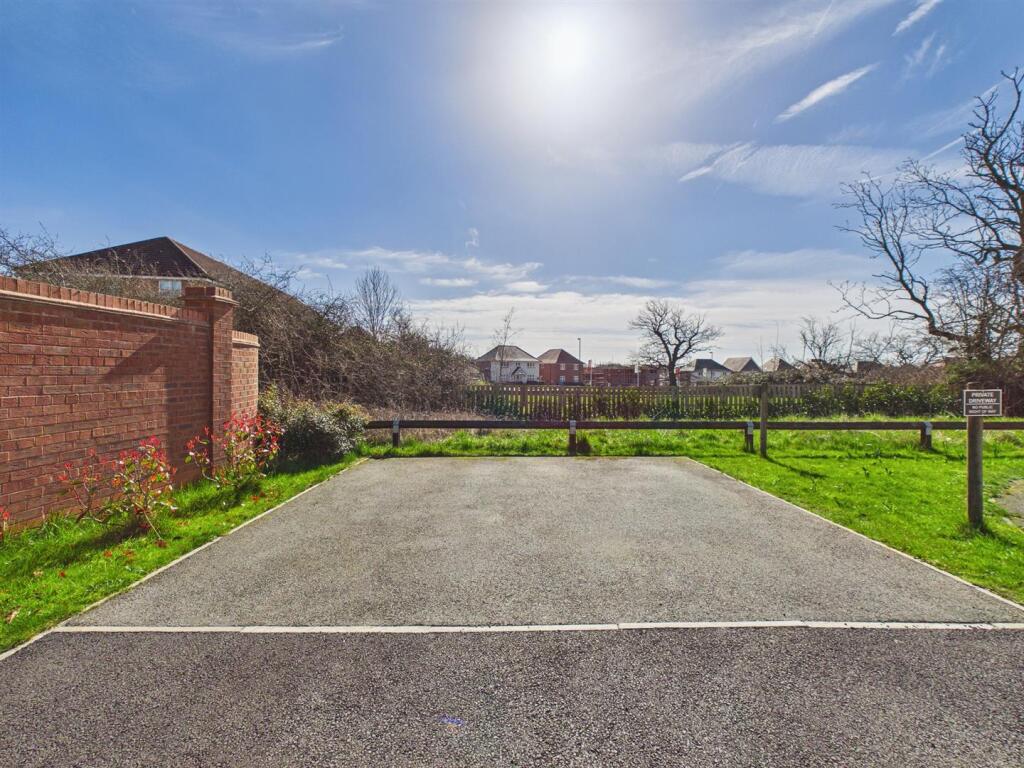 Chicory Close, Mickleover, Derby photo 2