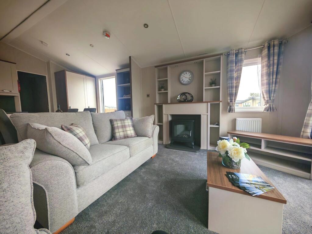 2-bed caravan on SG02 Willerby Sheraton Lodge at Lakesway Holiday Home & Lodge Park Sampool Ln, Levens, Kendal LA8 8EQ, £104,000
