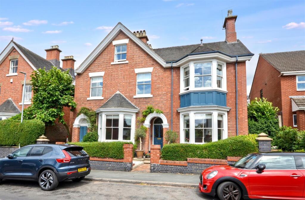 Main image of property: Northesk Street, Stone