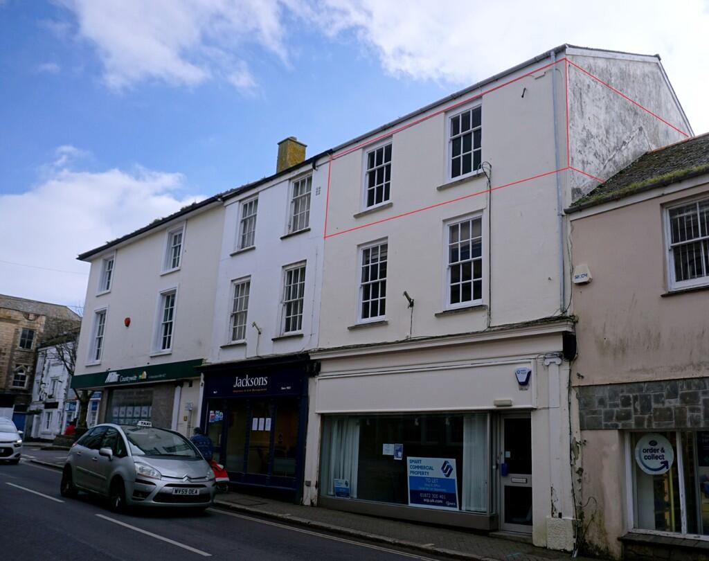 Main image of property: Top Floor, 2 Alverton Street, Penzance, Cornwall, TR18