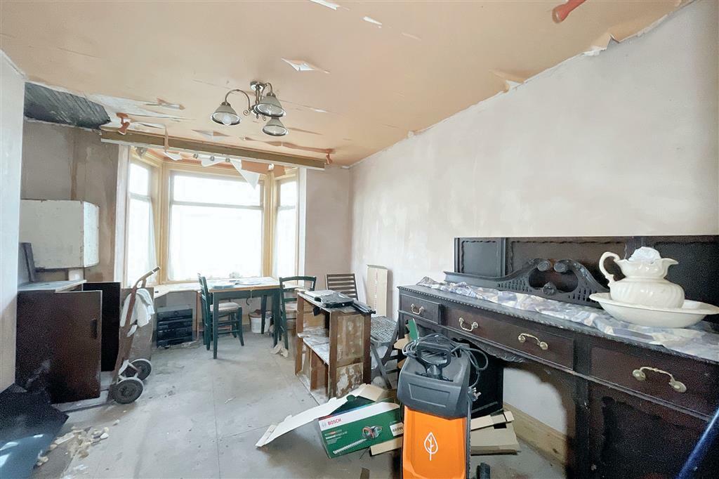 Sandhurst Lane, Gloucester, GL2 9AQ photo 4