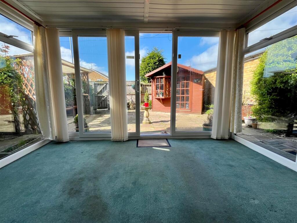 House in Hull - View 4