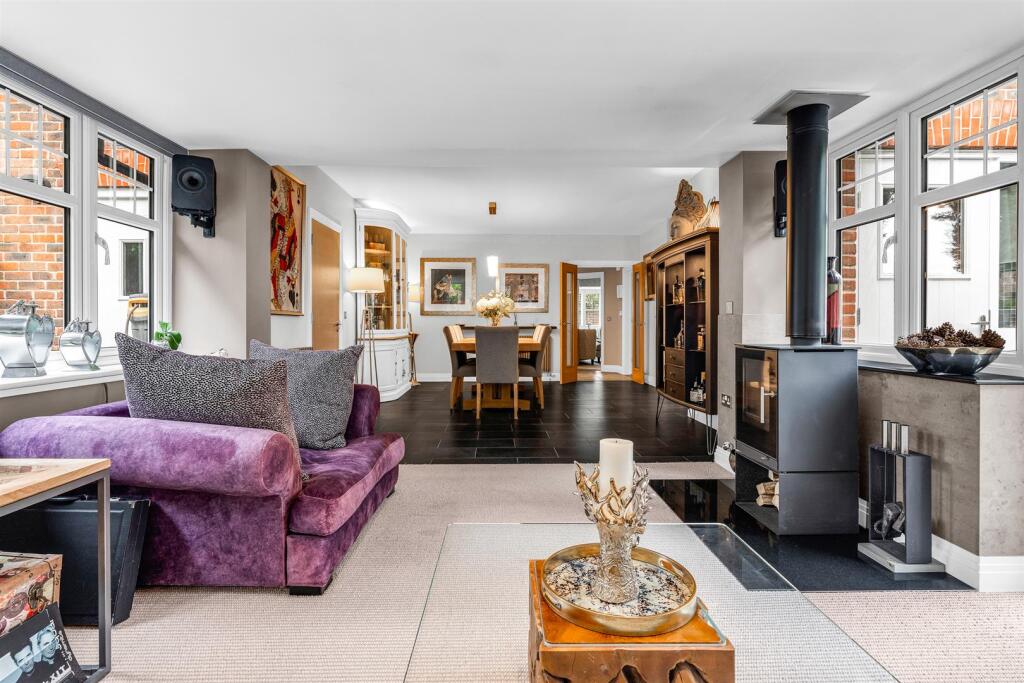 House in Welwyn Hatfield, Ayot Green, Ayot St Peter - More