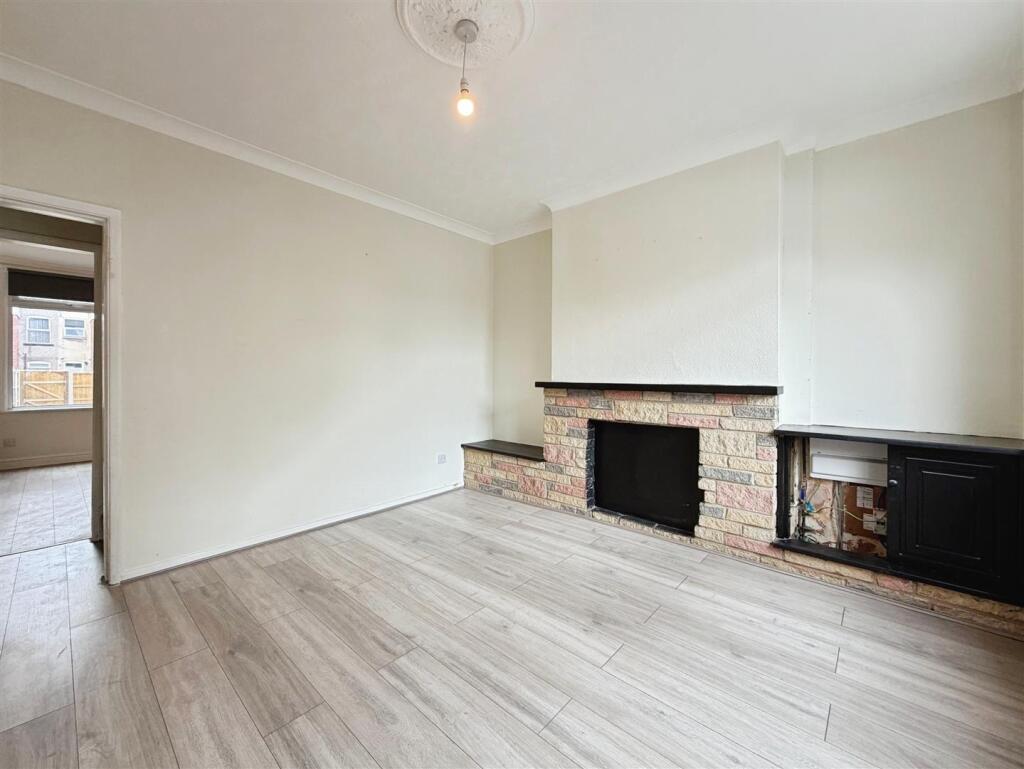 House in Sheffield - More