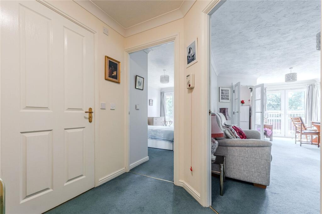 Apartment in Leeds - View 5