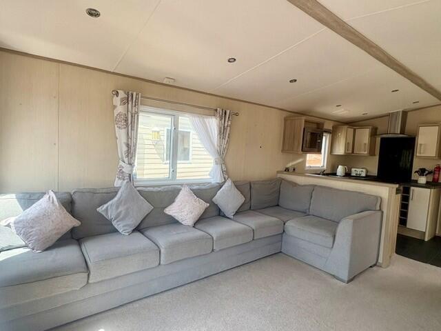 Coopers Beach Holiday Park, Church Lane East Mersea, Colchester, Essex, CO5 8TN photo 4