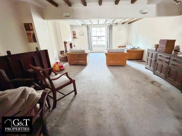 SECOND FLOOR RECEPTION ROOM