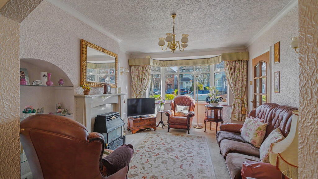 House in Solihull, West Midlands - View 3