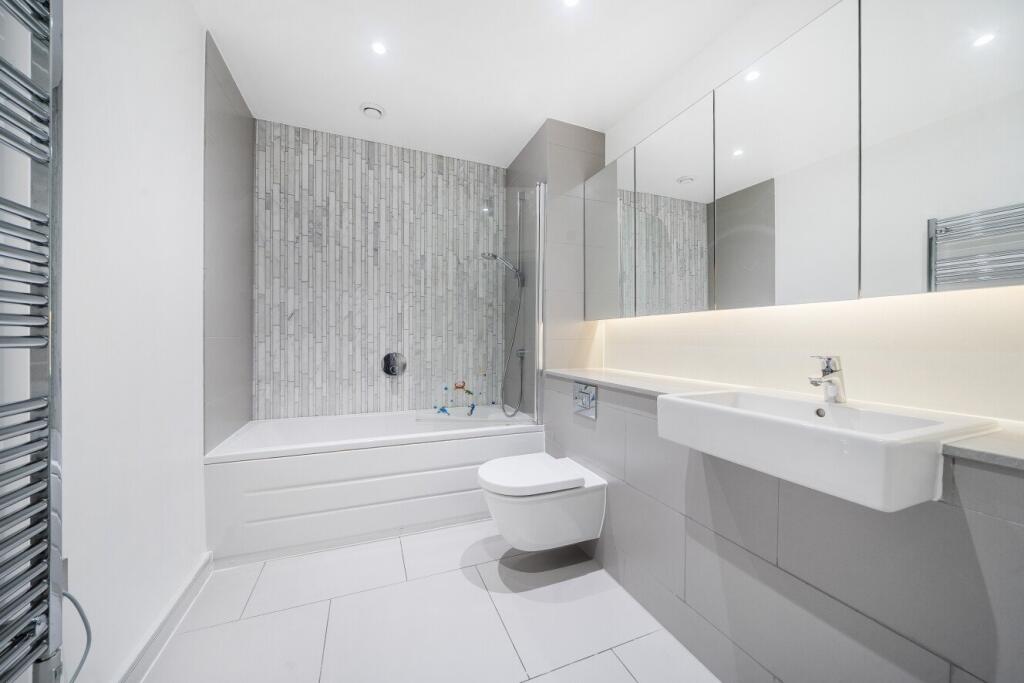 House in London - View 4
