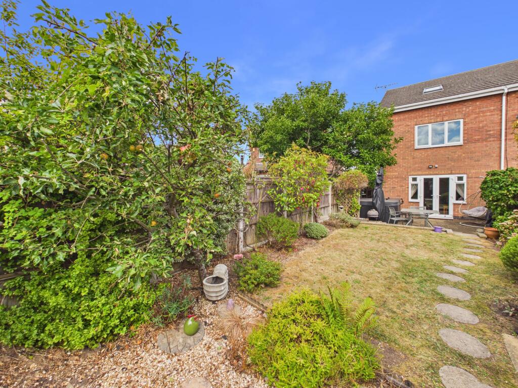House in Nottingham, Woodthorpe - View 4