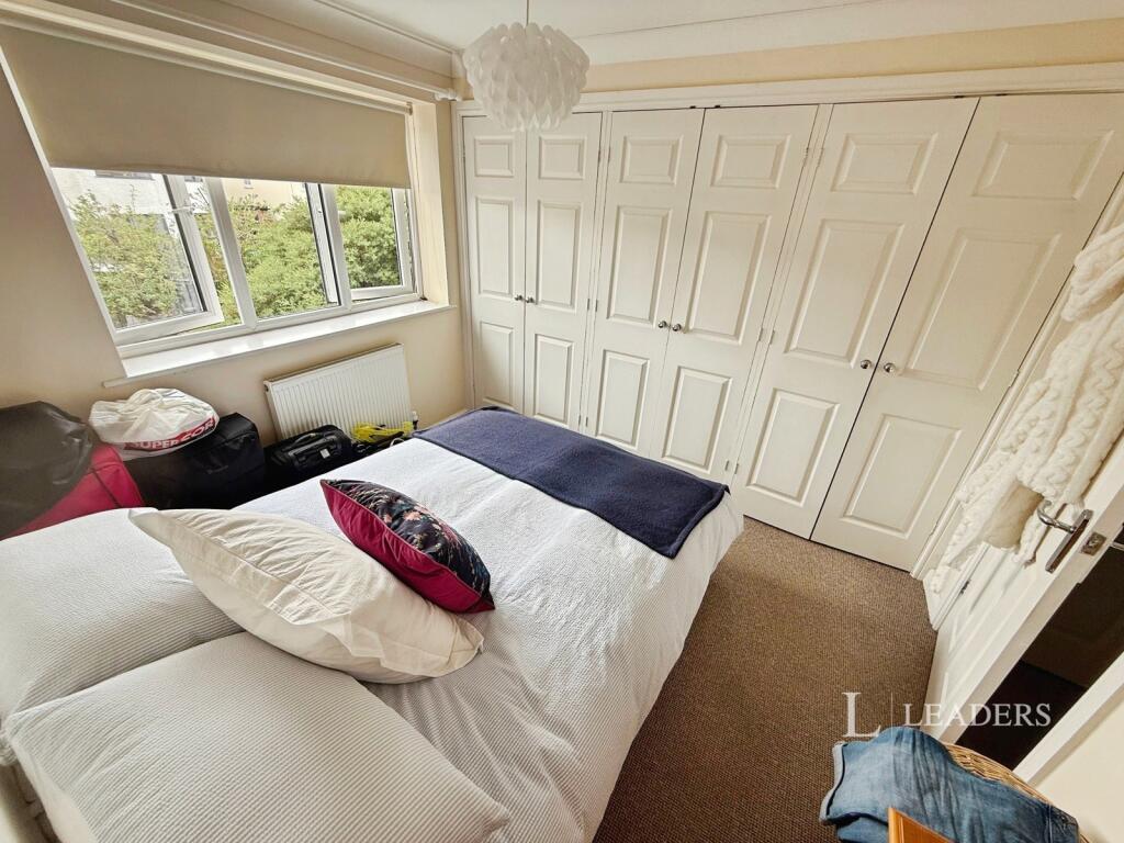 House in South Kesteven, Stamford - More